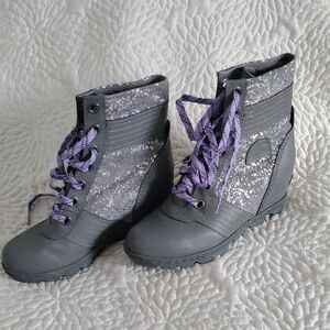 Sorel Gray and Purple Lace Up Boots with Wedge Heel